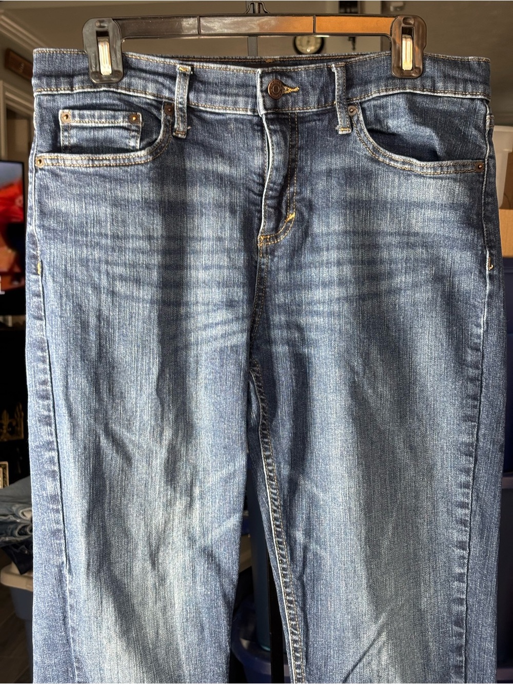 Banana Republic Denim Jeans in Medium Blue with Tan Stitching Size 8/29 EPC - Picture 2 of 7